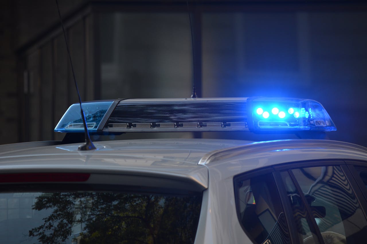 Bezpodstawne zatrzymanie przez policję - jak otrzymać odszkodowanie? Adwokat Gdańsk